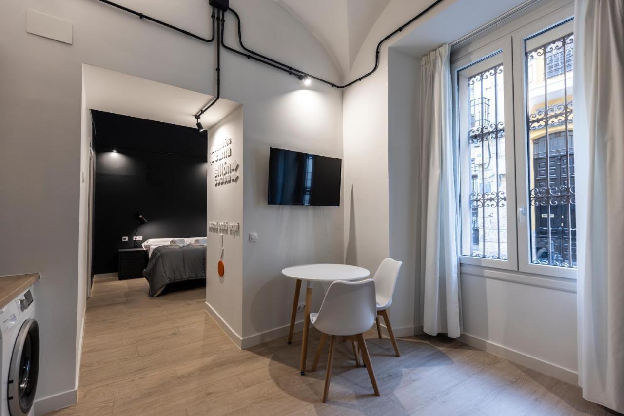 Apartamentos Turisticos De La Bernarda Caces Eksteriør bilde