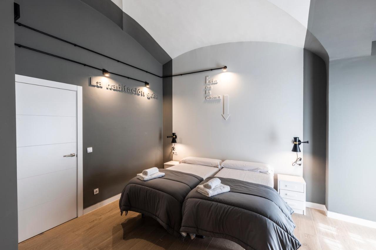 Apartamentos Turisticos De La Bernarda Caces Eksteriør bilde