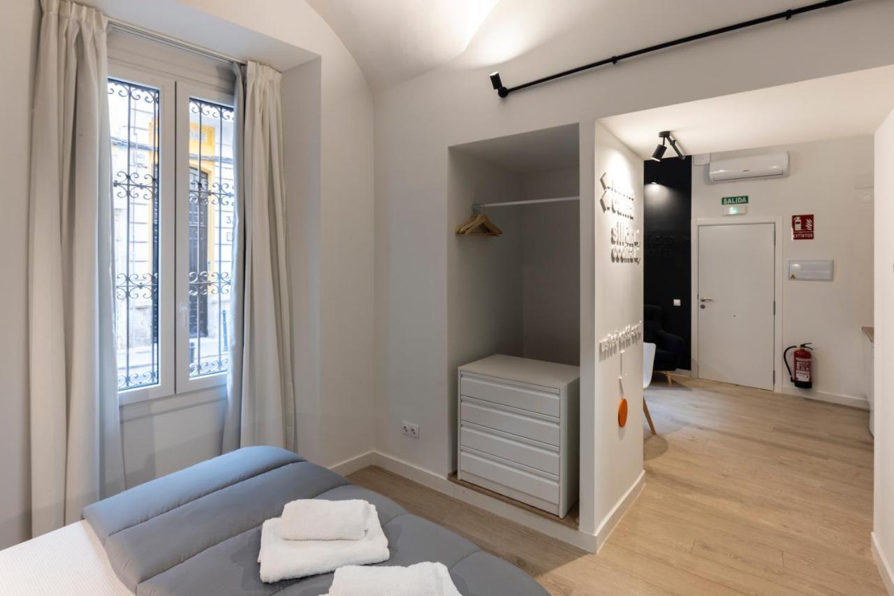 Apartamentos Turisticos De La Bernarda Caces Eksteriør bilde