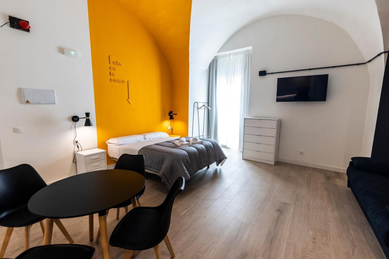 Apartamentos Turisticos De La Bernarda Caces Eksteriør bilde