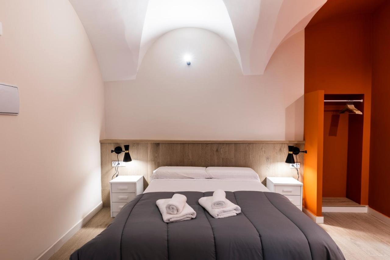 Apartamentos Turisticos De La Bernarda Caces Eksteriør bilde
