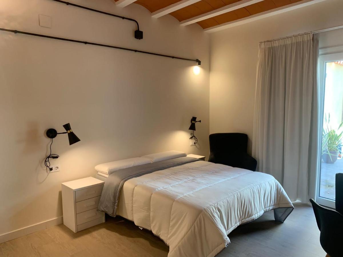 Apartamentos Turisticos De La Bernarda Caces Eksteriør bilde