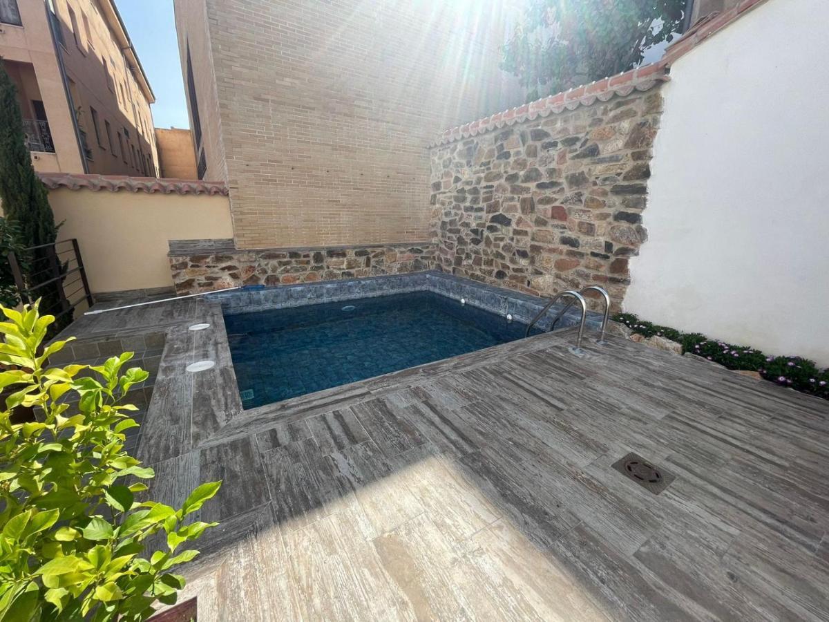 Apartamentos Turisticos De La Bernarda Caces Eksteriør bilde